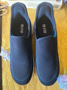 STQ Women’s Blue Slip On Breathe Mesh Walking Shoes Fashion Sneakers Sz 8 New